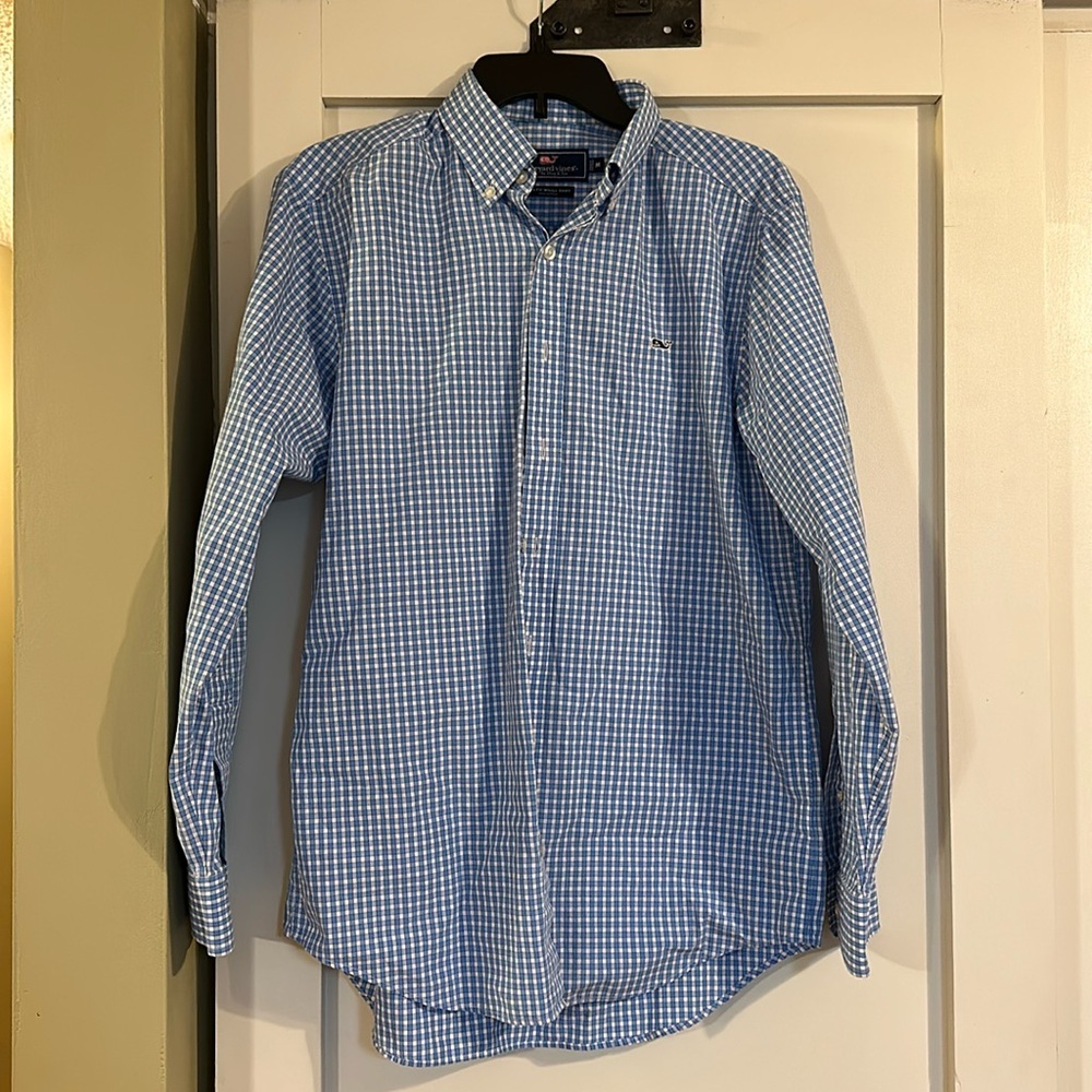 Blue and white checked Vineyard Vines button down shirt—M